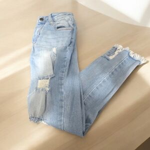 Women's Cello Distressed Jeans Size 1
